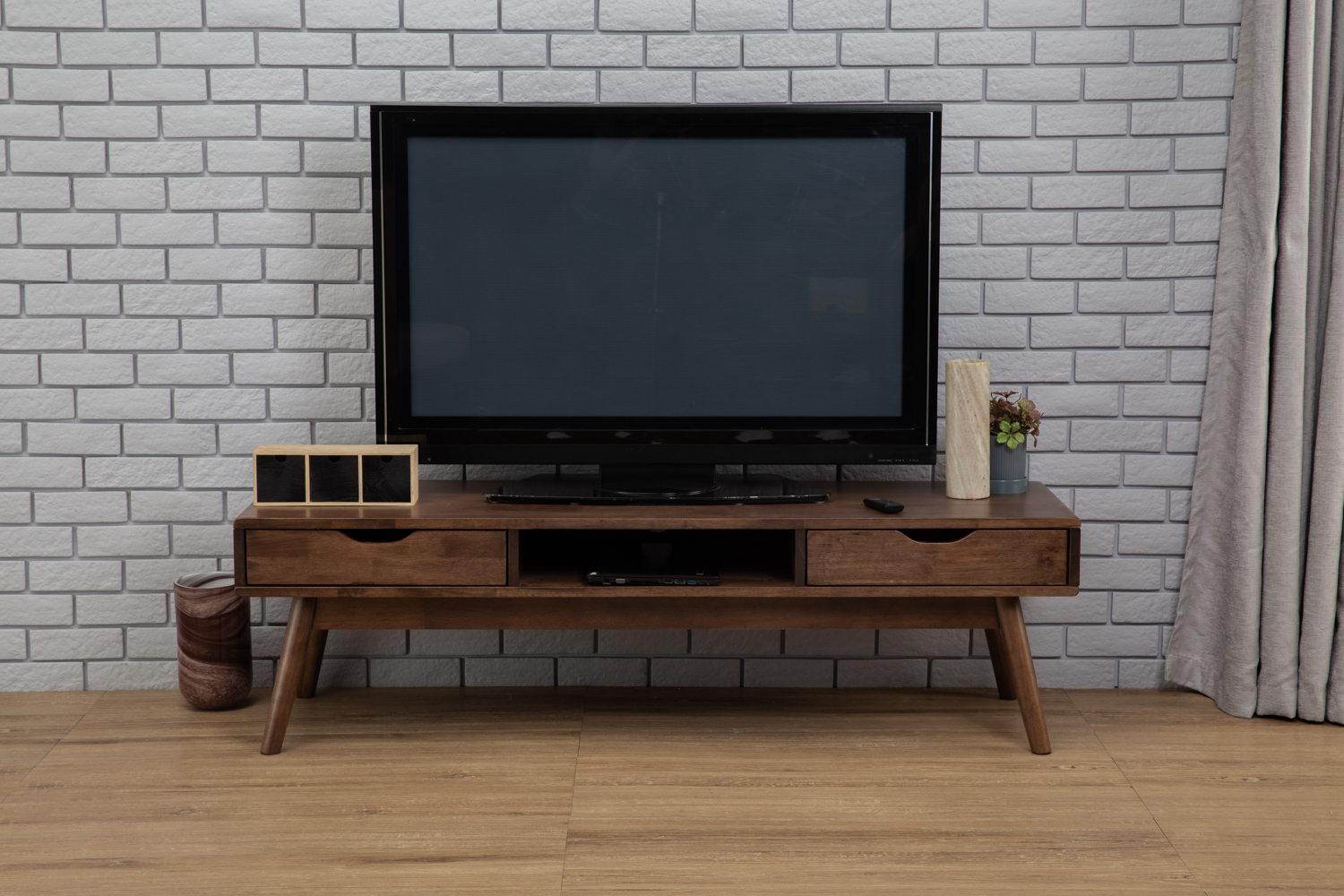 Lamar 1.5M TV Cabinet
